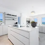 Vila Akoya Pearl - Sea Front Ambelas