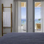 Akoya Pearl - Sea Front Ambelas