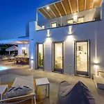 Akoya Pearl - Sea Front Vila Ambelas