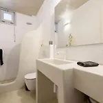 Akoya Pearl - Sea Front Vila