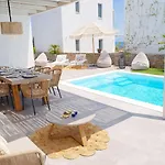 Akoya Pearl - Sea Front Vila Ambelas