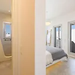 Villa Akoya Pearl - Sea Front *