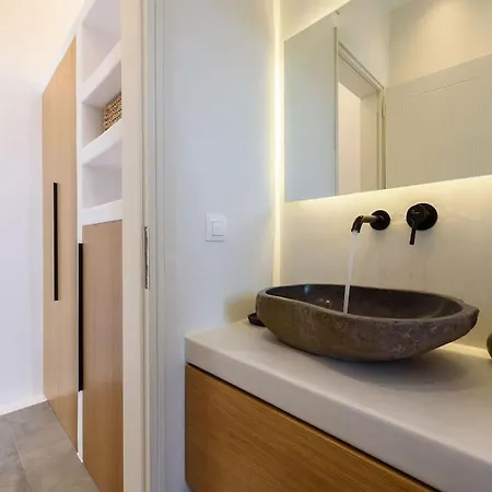 Akoya Pearl - Sea Front Ampelas