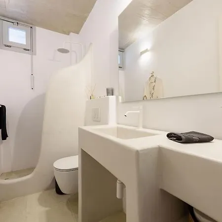 Villa Akoya Pearl - Sea Front Ampelas