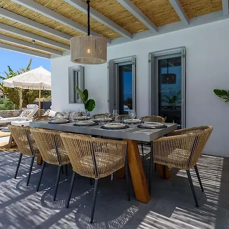 Akoya Pearl - Sea Front Villa Ampelas