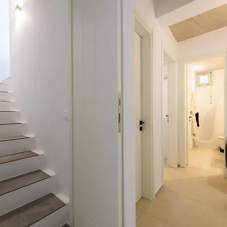 Akoya Pearl - Sea Front Ambelas