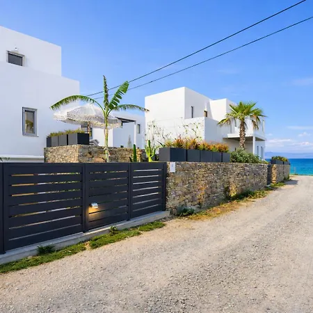Akoya Pearl - Sea Front Vila *