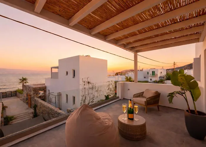 Akoya Pearl - Sea Front Villa