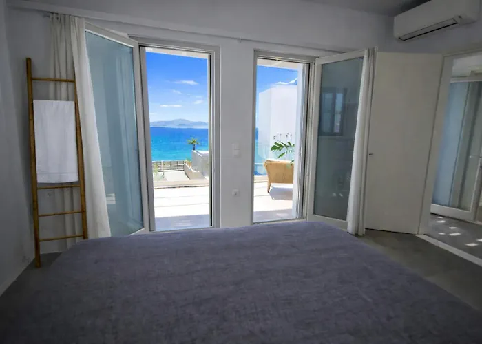 Akoya Pearl - Sea Front Villa Ambelas